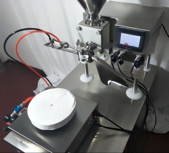 Cake Spreading Machine