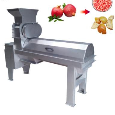 Tuore granaattiomenan kuorinta